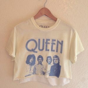 Queen band cropped tee